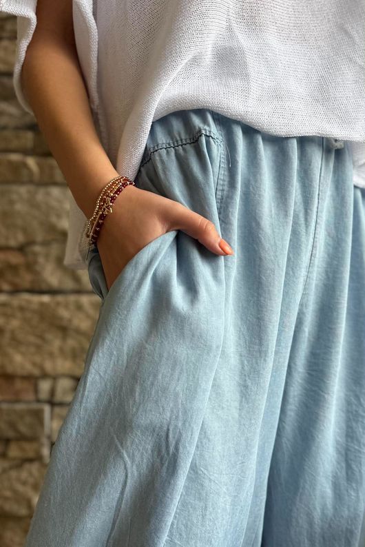 Washed Chambray Balloon Barrel Jean Light 